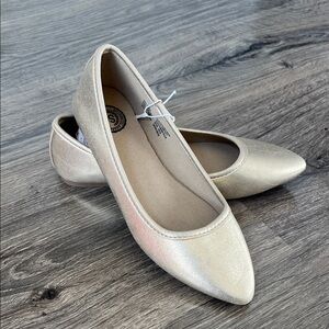 Kohl's Shimmering Gold Women's Flats